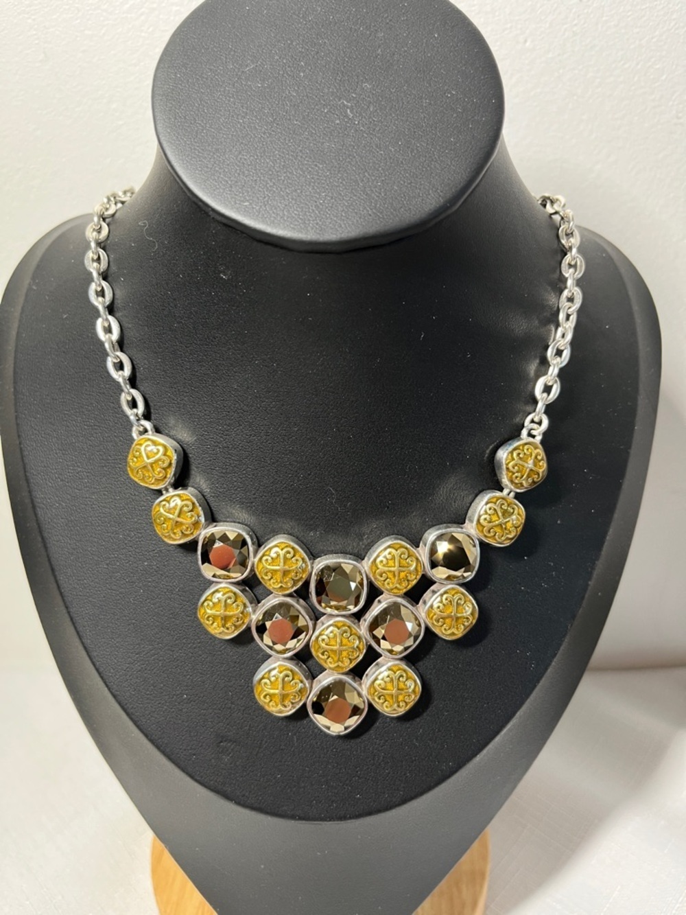 BRIGHTON "Duchess" Necklace like new. bronze colored Swarovski Crystals Silver.